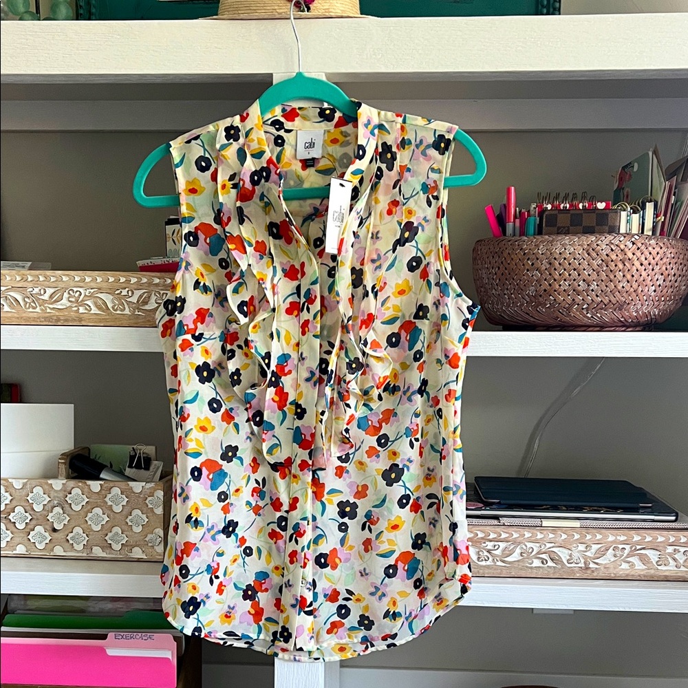 NWT CAbi Tux Ruffle Top #6108 Floral Print Sleeveless Sheer Chiffon Blouse Small